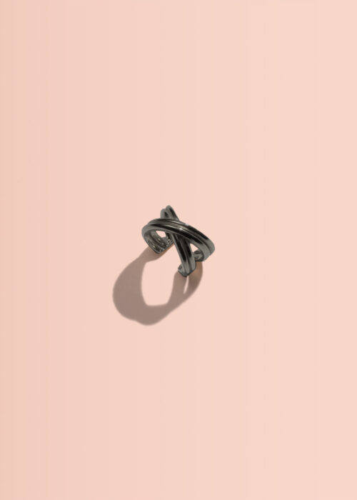 Ioanna-earcuff-schwarz-rhodiniert