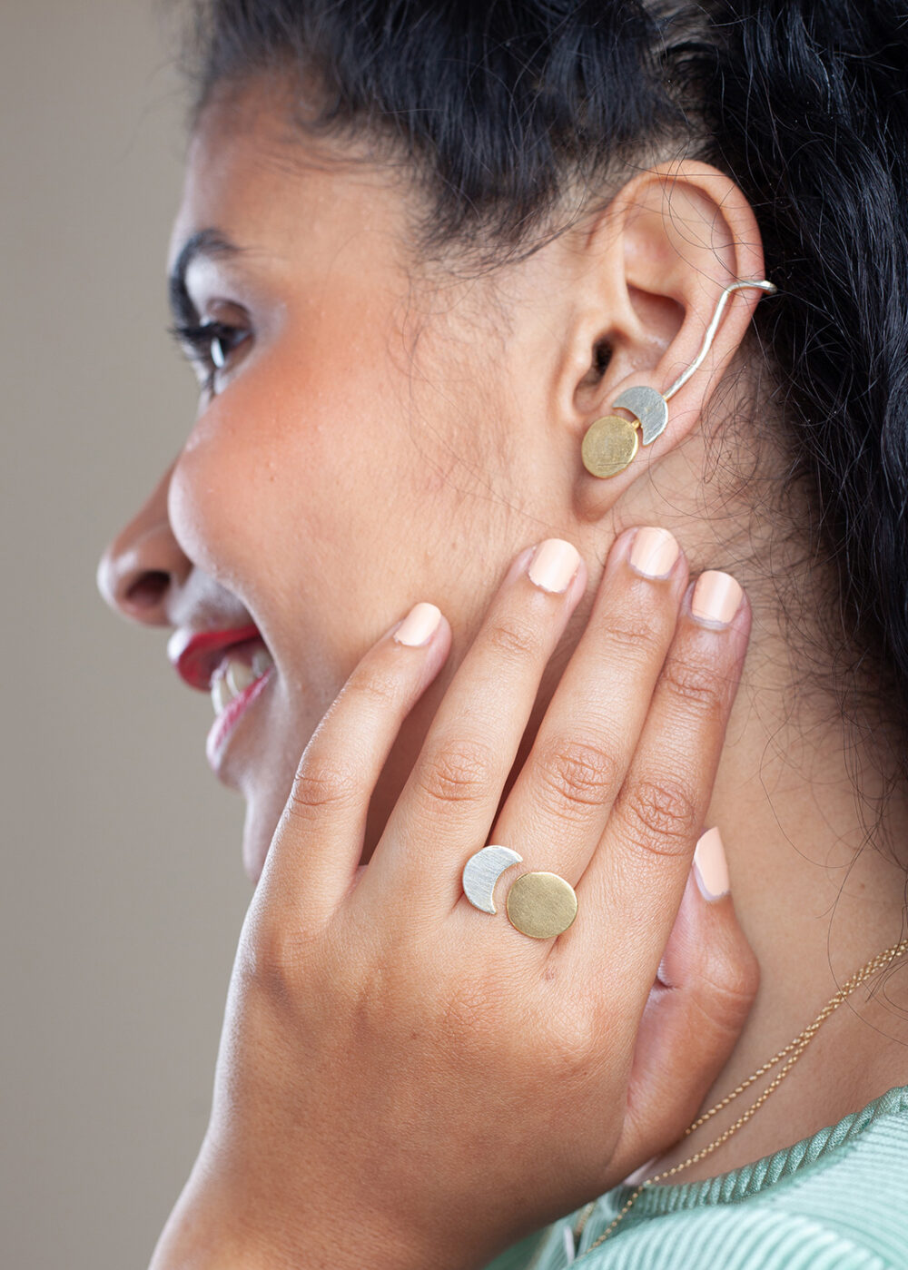 selini-earcuff-ring-modelbild