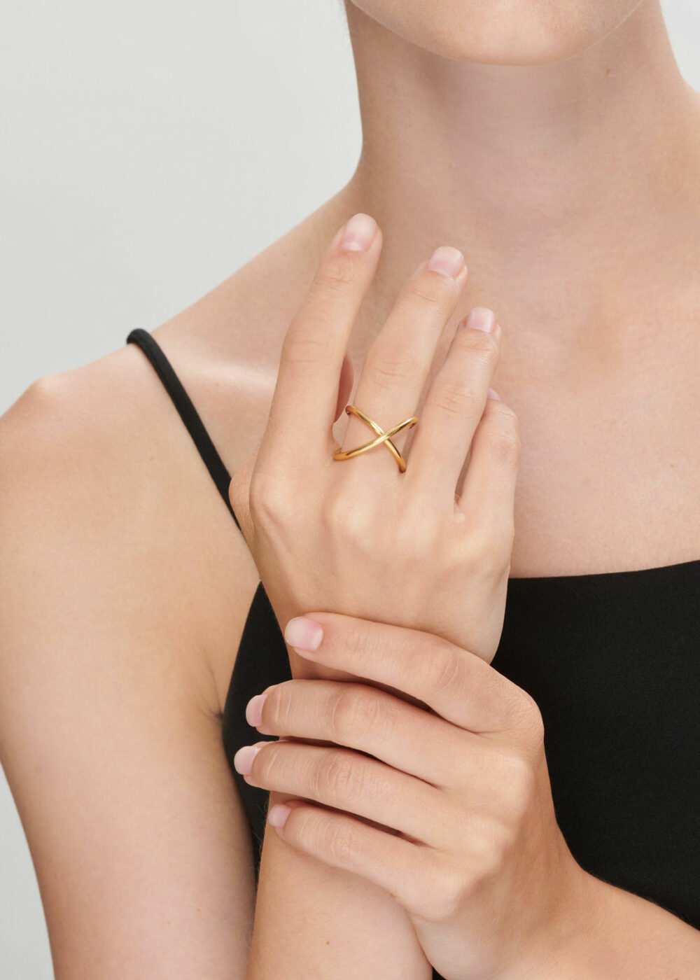 Diona-Ring-gold-Model