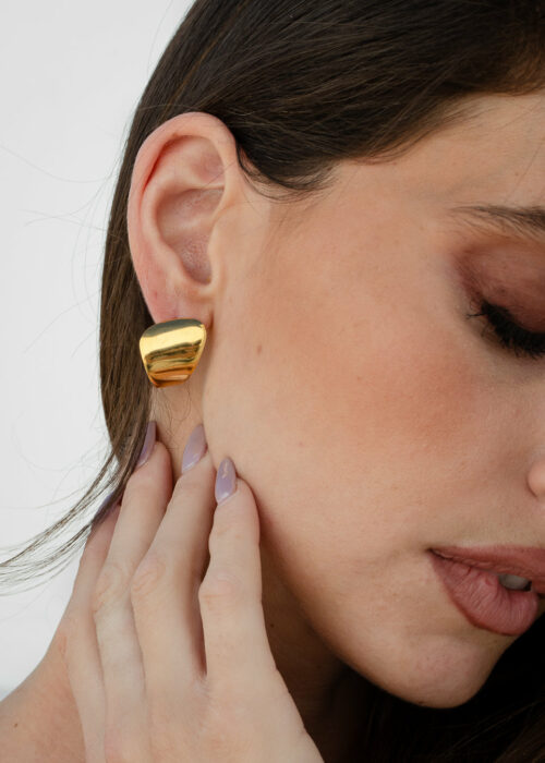 Aurelie-Ohrringe-gold-Model.jpg